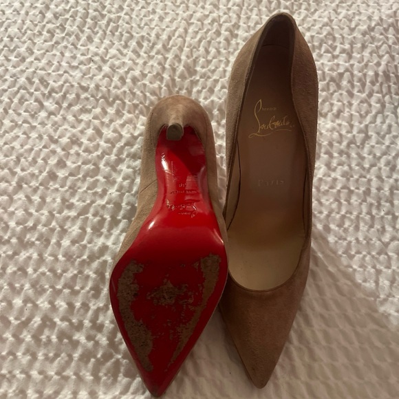 Tan suede Louis Vuitton heels size 38 - Picture 2 of 2